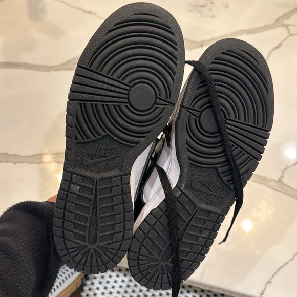 Nike Dunks - Picture 2 of 4